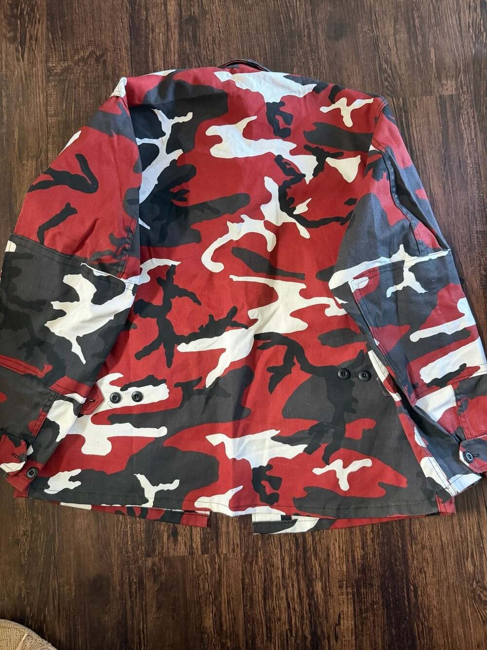 Red Camo jacket - Picture 3 of 3